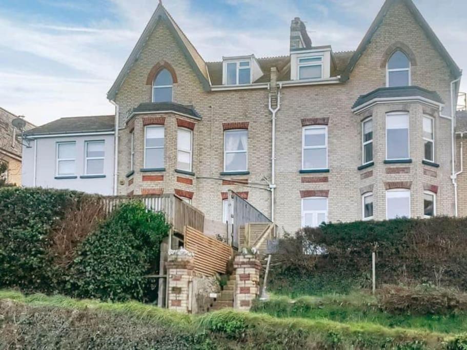 Chambercombe - Harbour View, Decking, Garden, Games Room, Sleeps 20 Ilfracombe