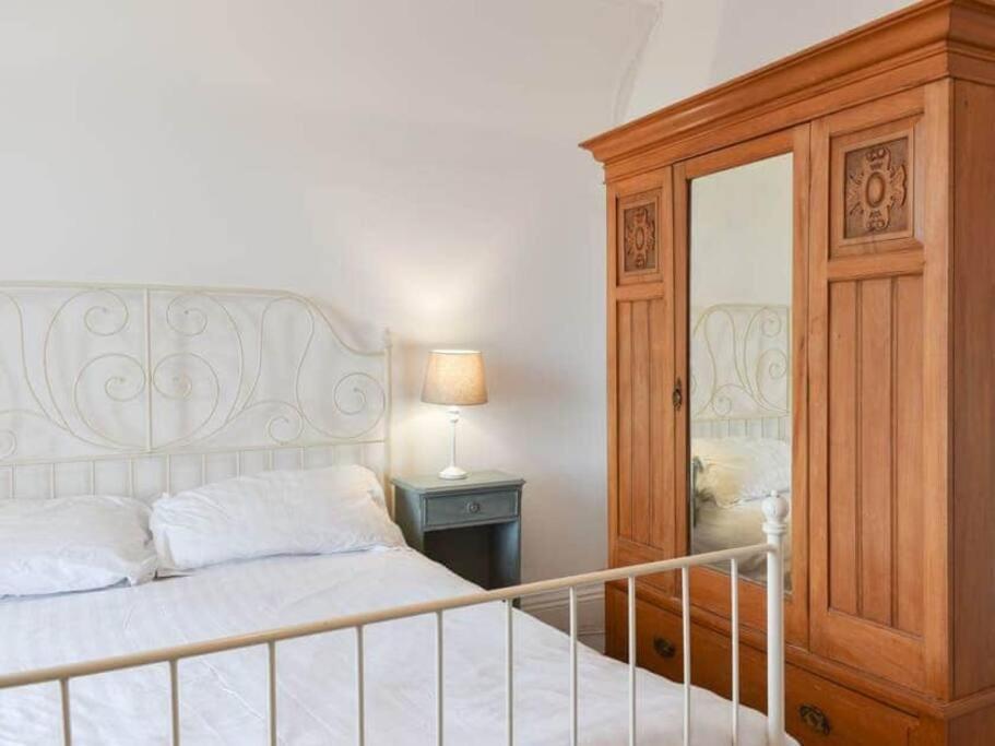 Villa Chambercombe - Harbour View, Decking, Garden, Games Room, Sleeps 20 *