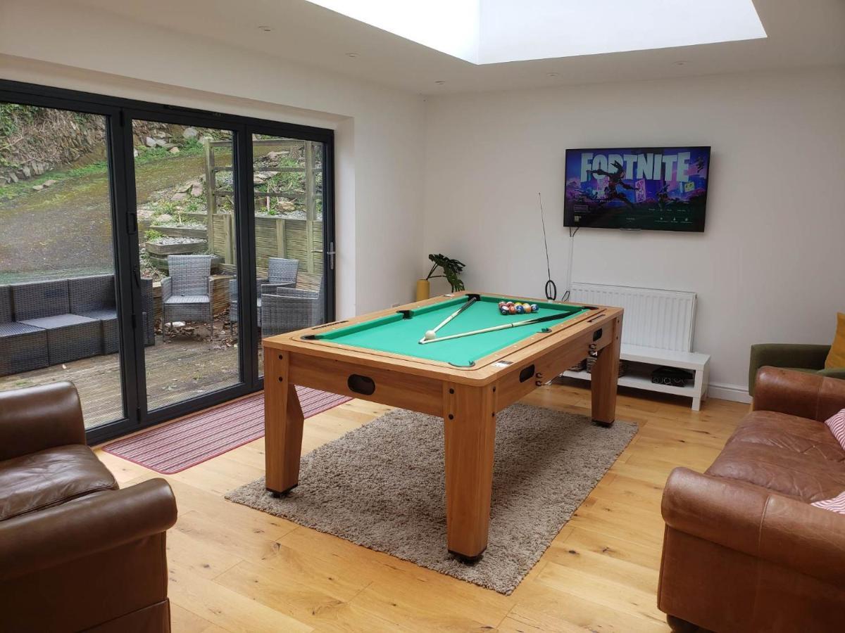 Villa Chambercombe - Harbour View, Decking, Garden, Games Room, Sleeps 20